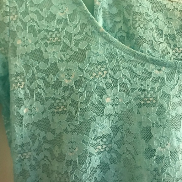 Two shirts - Picture 4 of 4